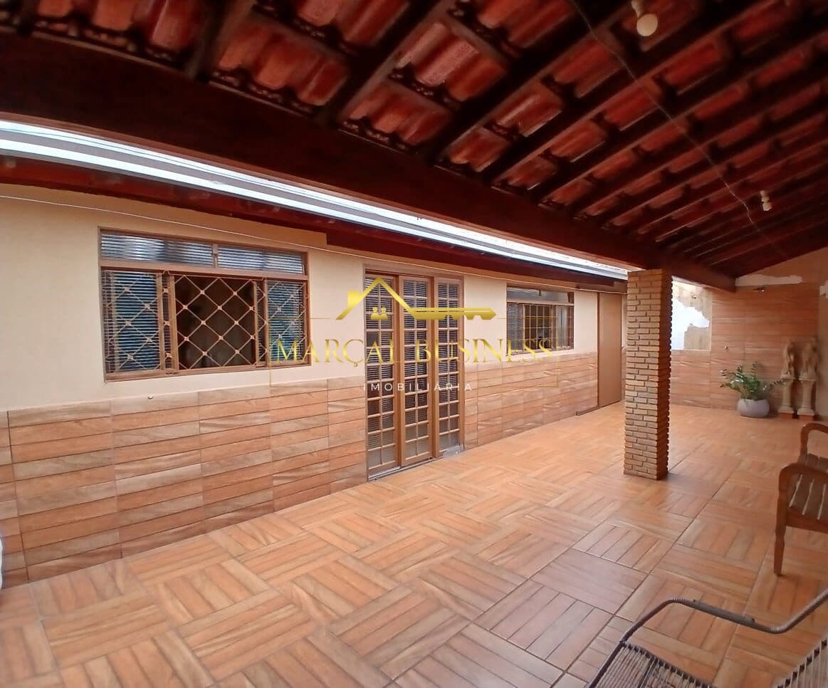 Casa Padrão no Residencial Palestra, próximo á Av. Dr. Ernani Pires Domingues em São José do Rio Preto/SP