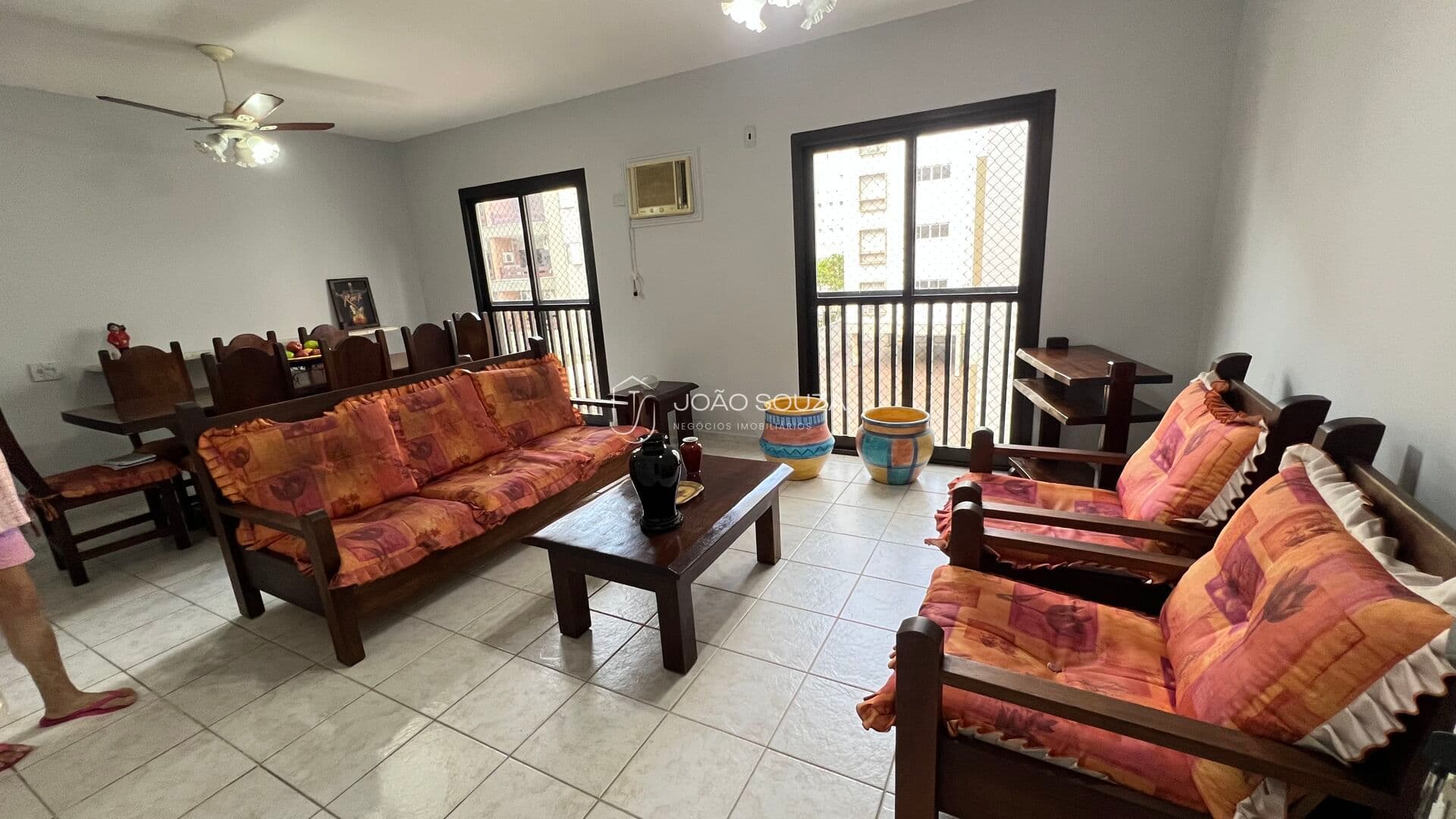 Apartamento à venda na Praia da Enseada - Guarujá/SP
