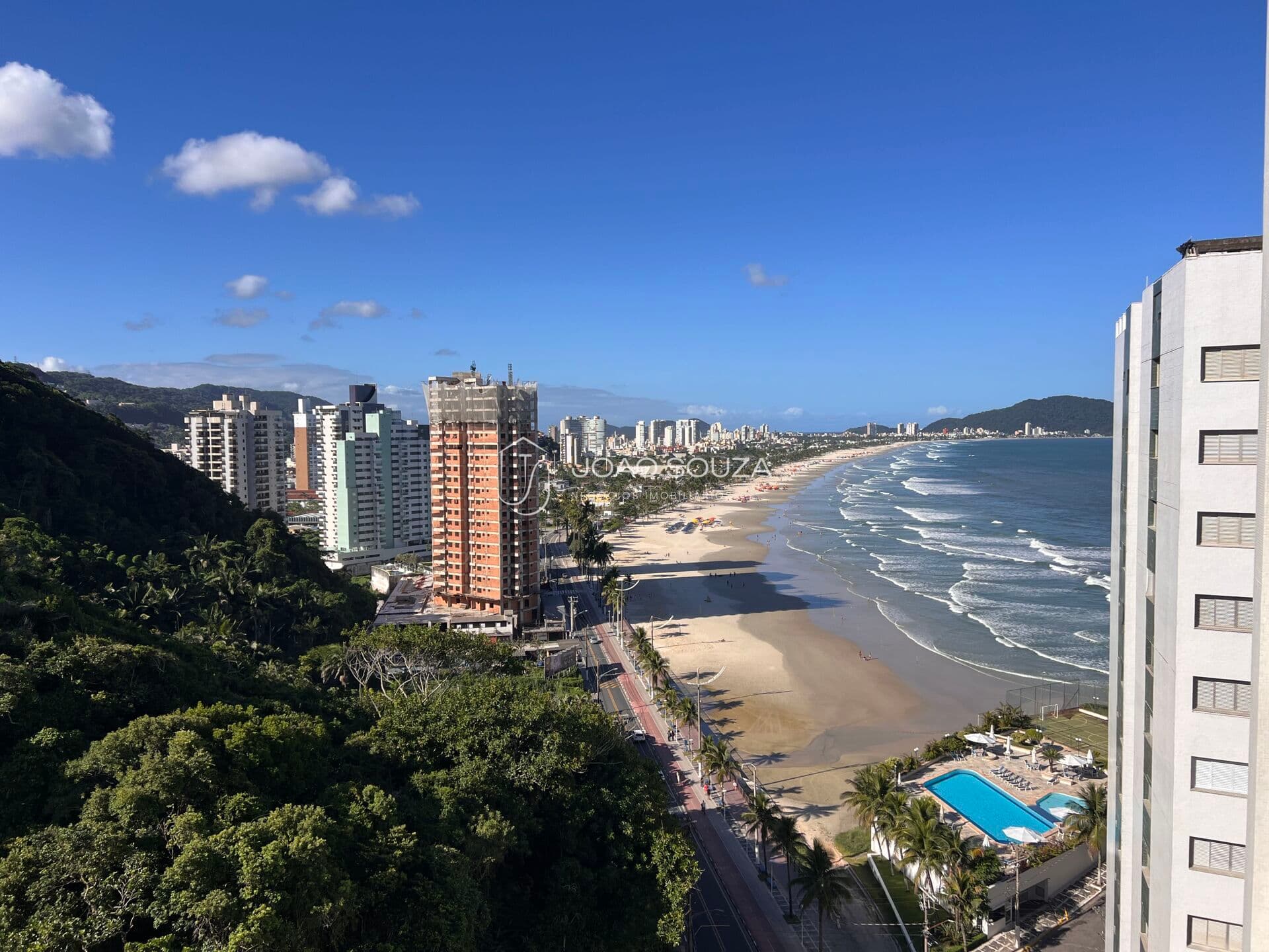Apartamento em Guarujá - Pitangueiras