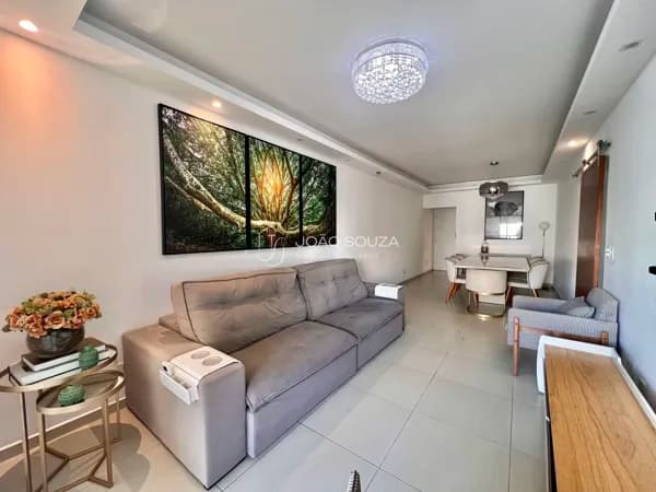 Apartamento com vista parcial para o mar – Praia das Pitangueiras