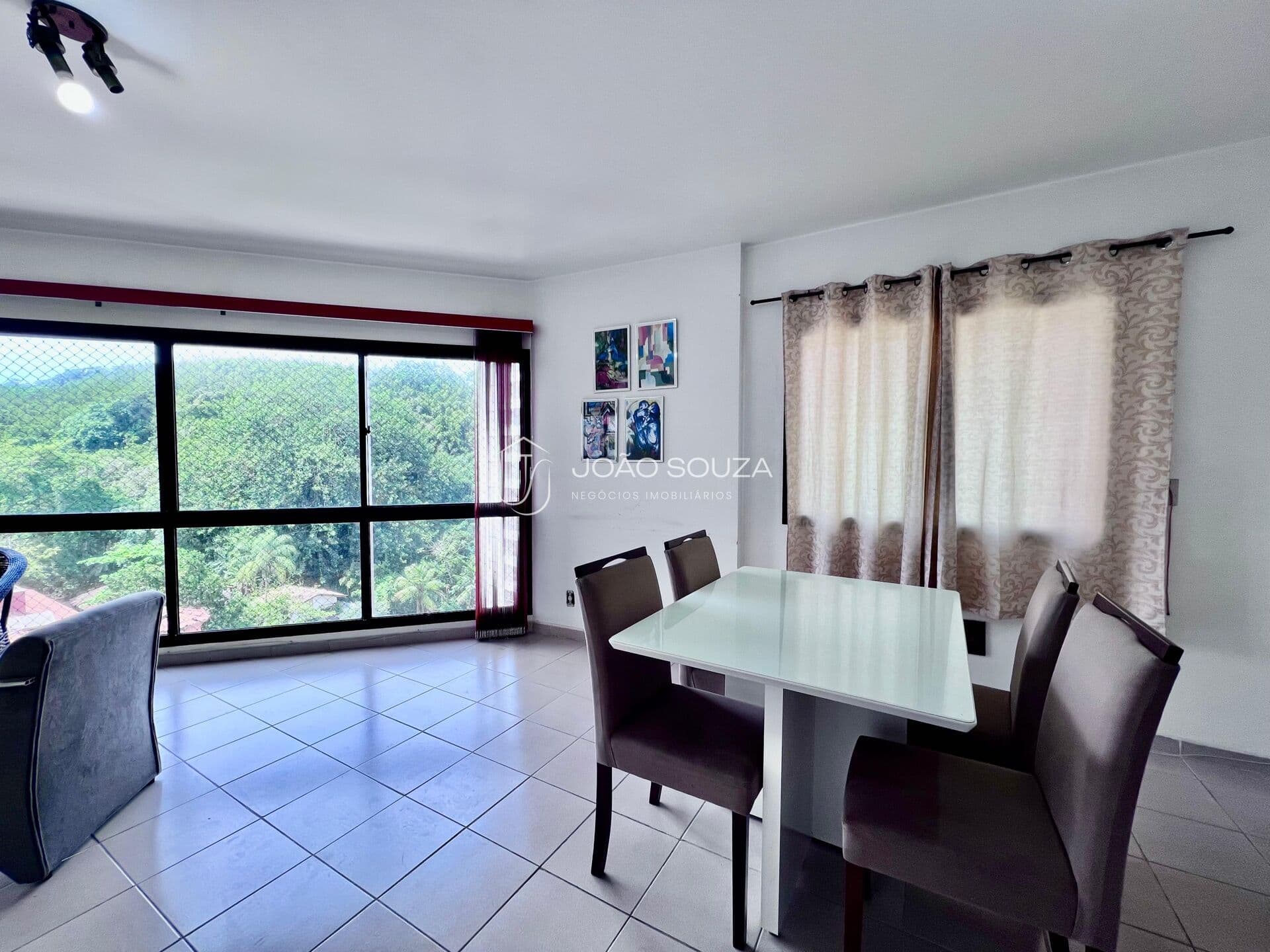 Apartamento em Guarujá - Pitangueiras