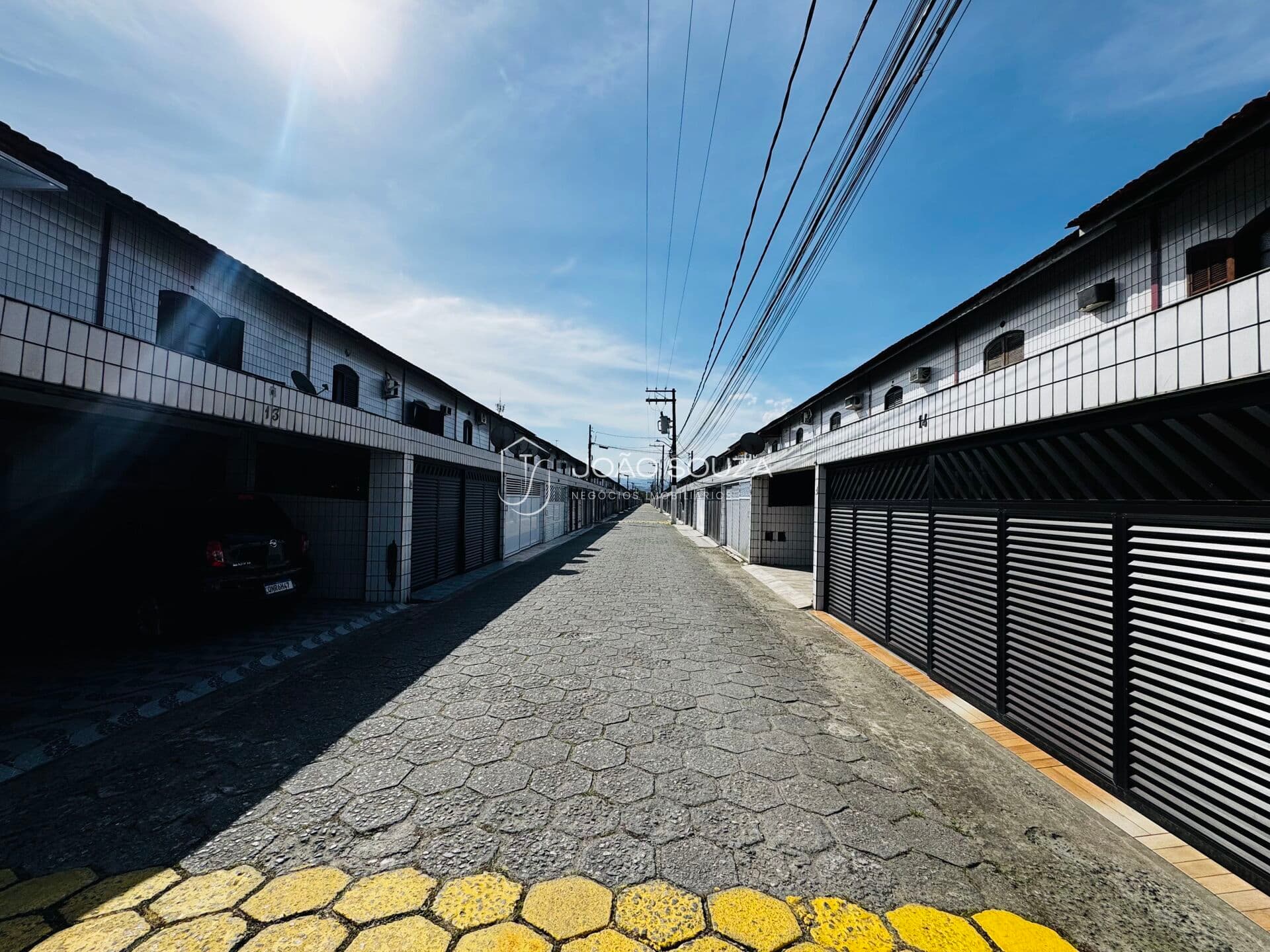 Sobrado Geminado em Jardim Progresso (Vicente de Carvalho), Guarujá/SP