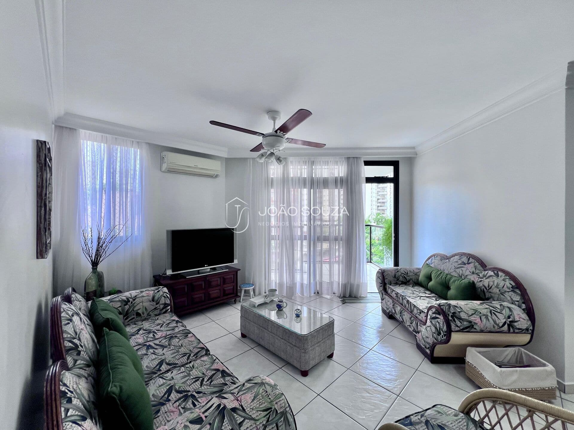 Apartamento em Guarujá - Pitangueiras