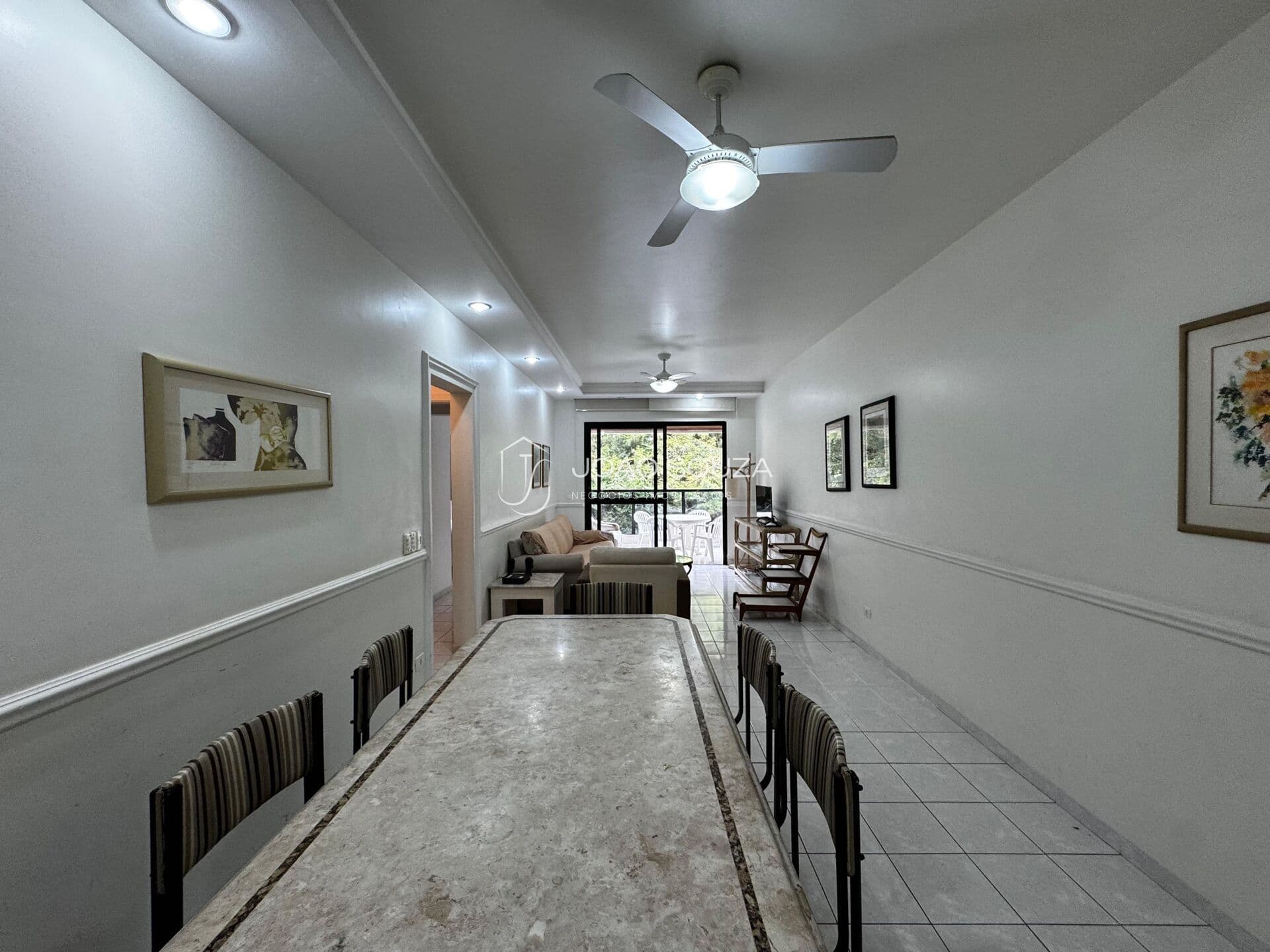 Apartamento em Guarujá - Pitangueiras