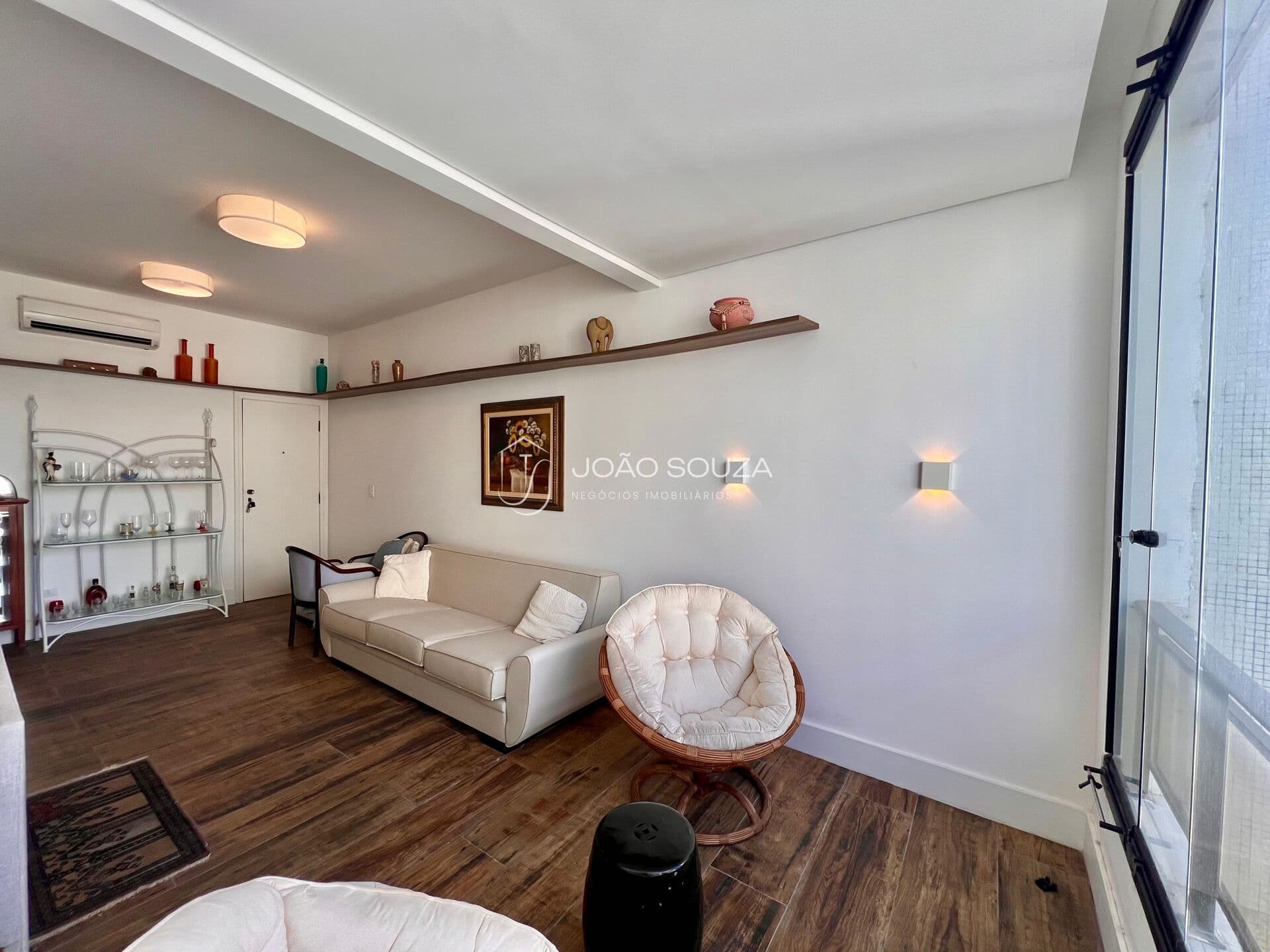Apartamento Alto Padrão à Venda em Guarujá – Pitangueiras