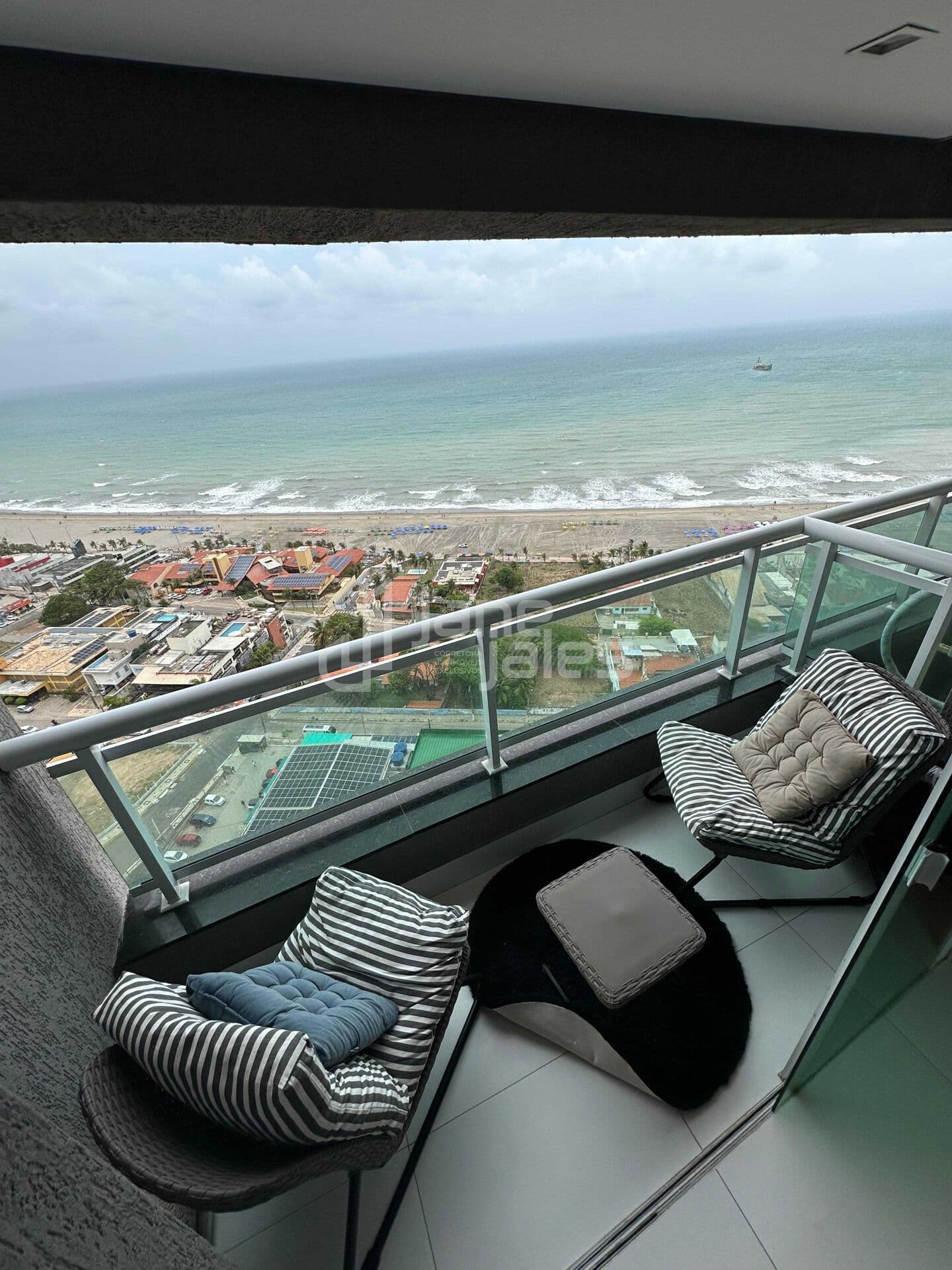 Cond. Apto c/ 1 suíte - R$ 650.000 - Ponta Negra - Natal/RN