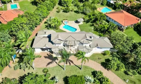 Casa Alto Padrão Mobiliada para Locação no Condomínio City Castelo