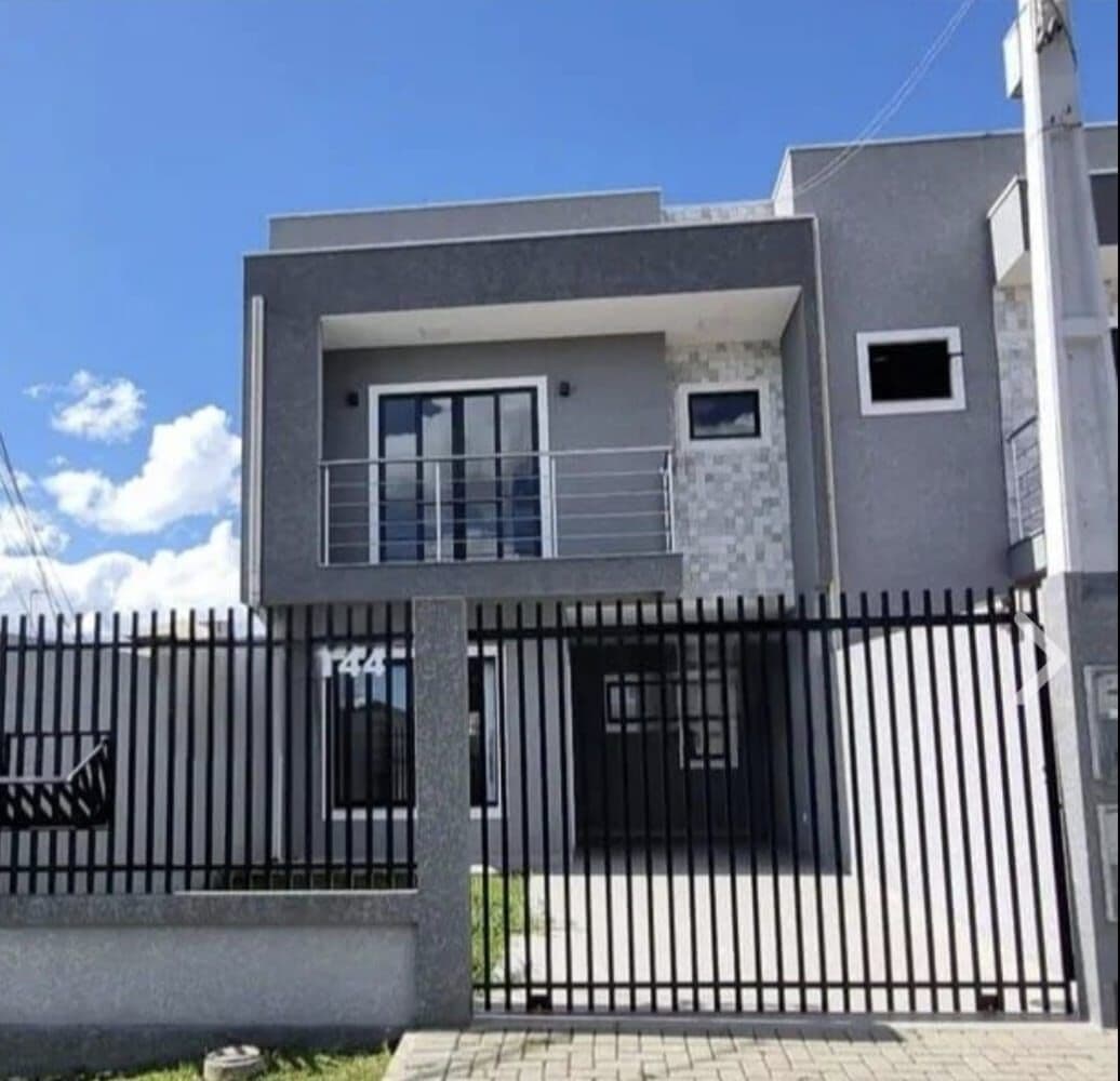 Sobrado em Araucária - Estação