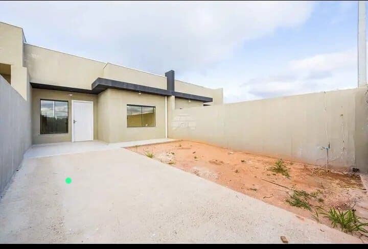 Casa em Araucária - Costeira