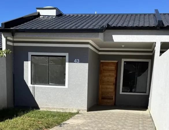 Casa em Fazenda Rio Grande - Eucalíptos