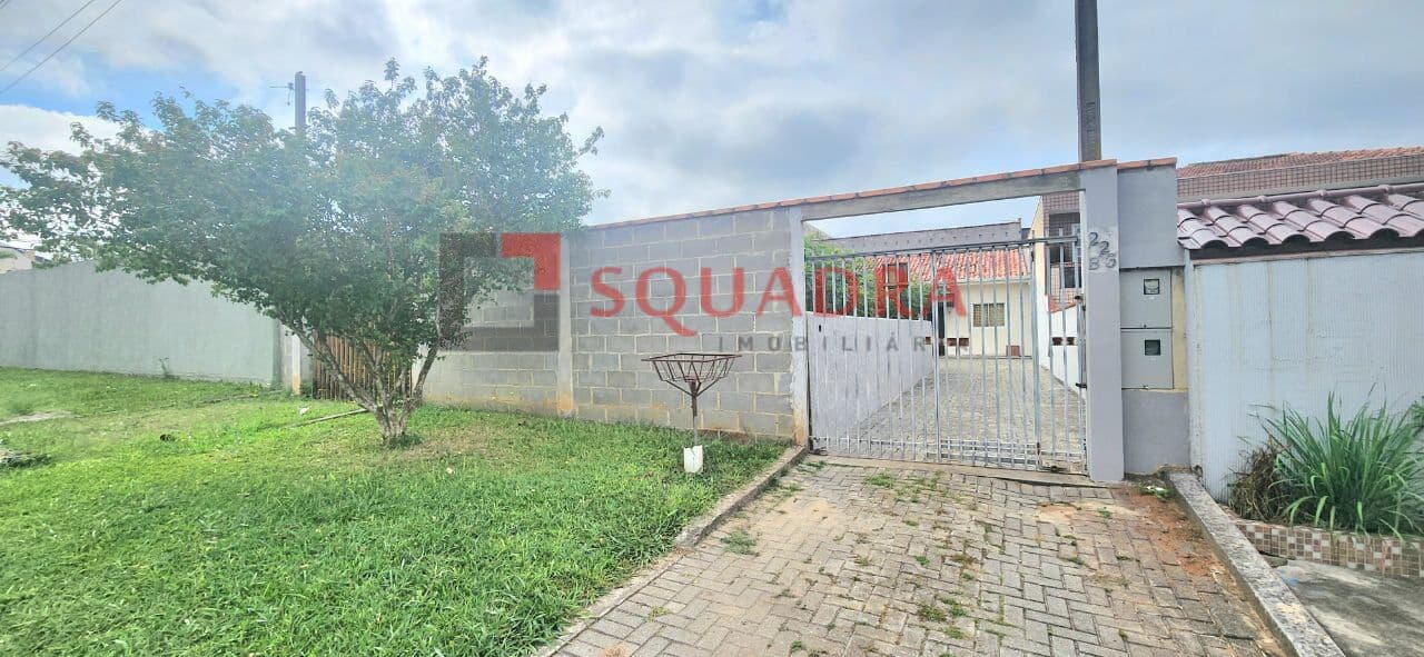 Casa 2 quartos com garagem no Pinheirinho