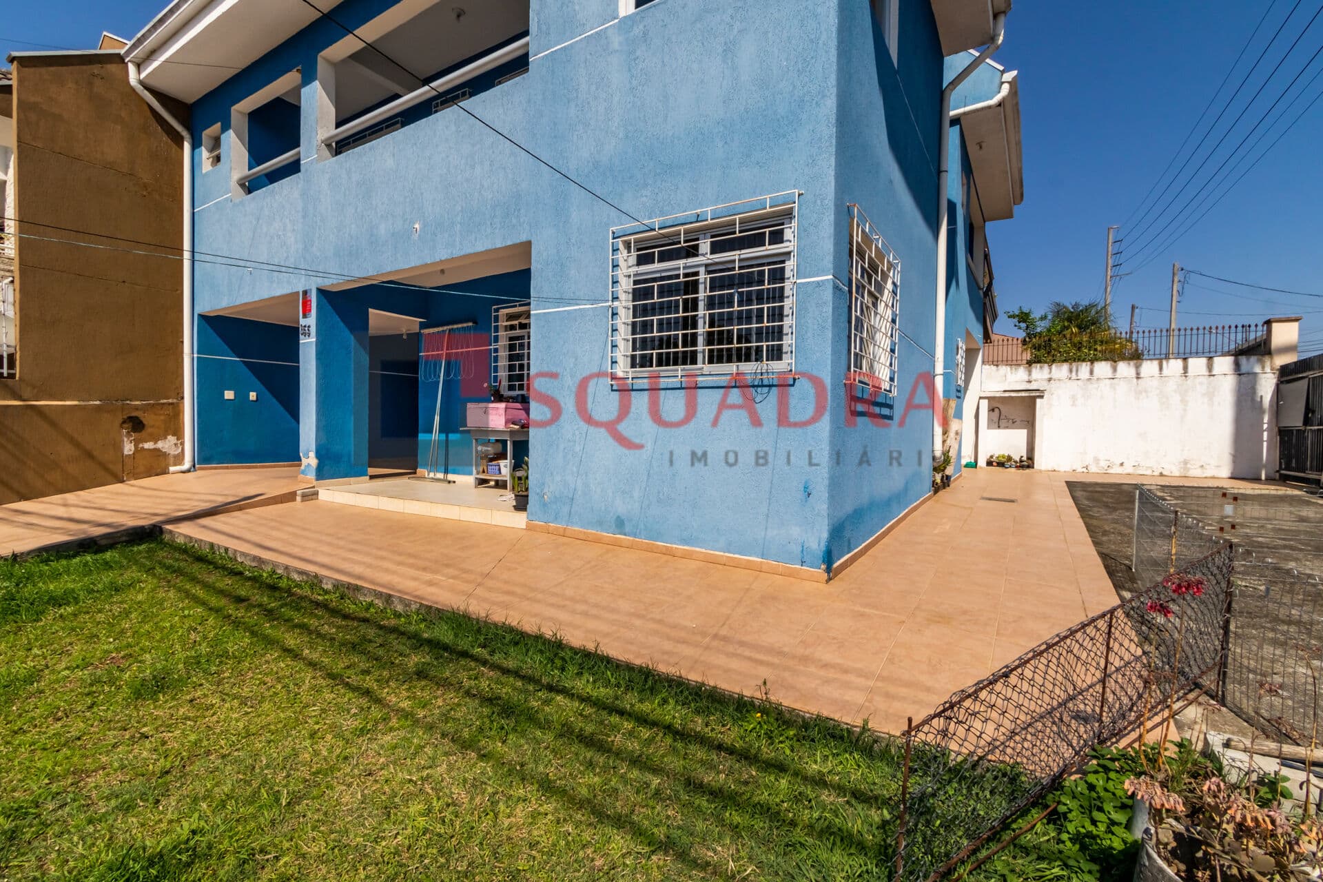Sobrado para locação no Bairro Portão com 4 dormitórios, por R$ 7.000,00