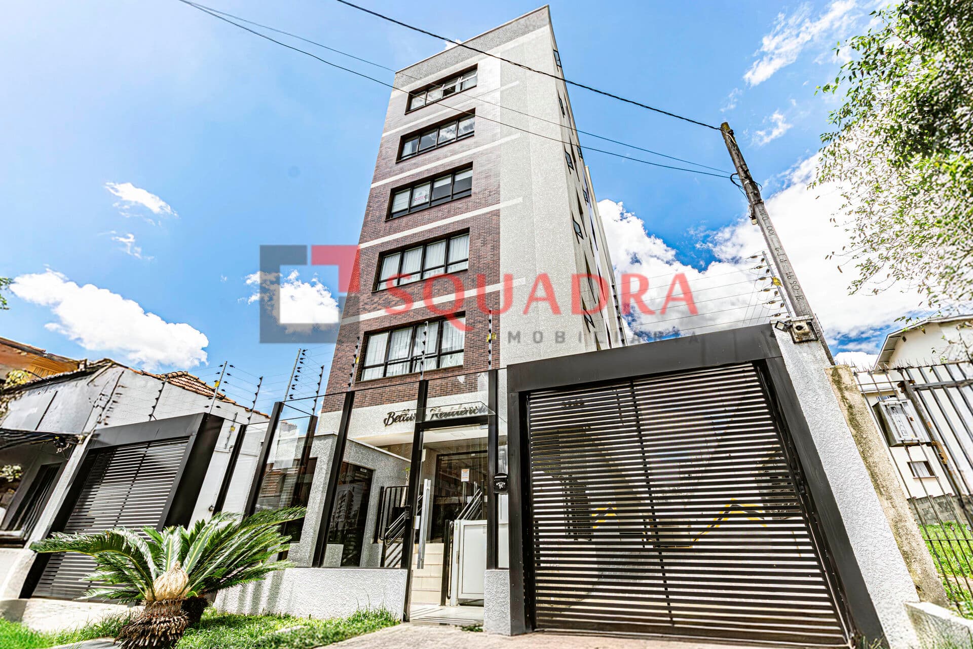 Apartamento 3 quartos com Suíte - Sacada com Churrasqueira - Face Norte - No Portão/Guaíra