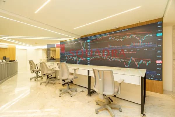 Sala Comercial com 217m2 em Centro, Curitiba/PR