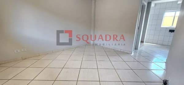 Sobrado em Condominio com 3 dormitórios e Quintal em São José dos Pinhais/PR