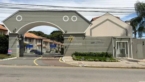 Sobrado em Condomínio fechado em São José dos Pinhais