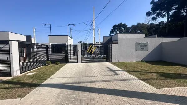 Casa em São José dos Pinhais - Colônia Rio Grande