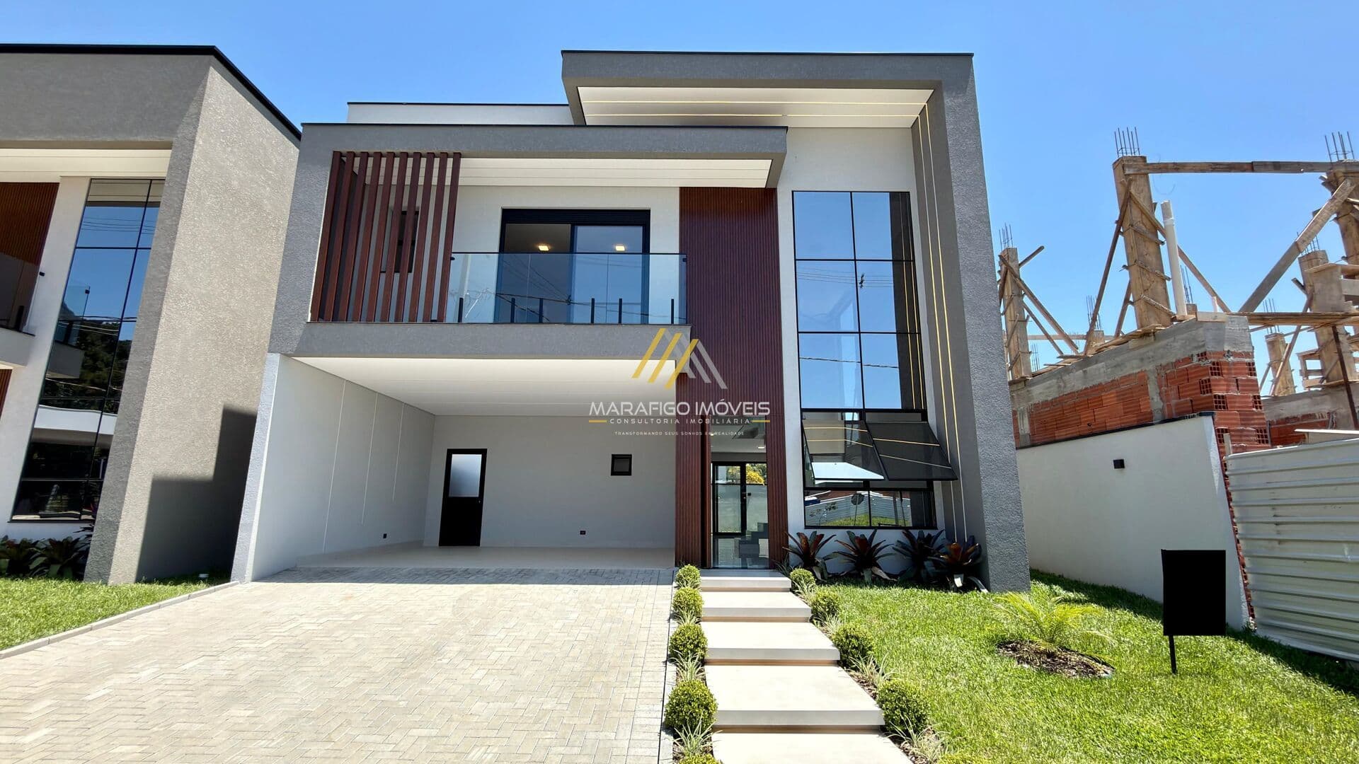 Sobrado em condomínio fechado 03 suítes - 219 m² construídos - Aviação.