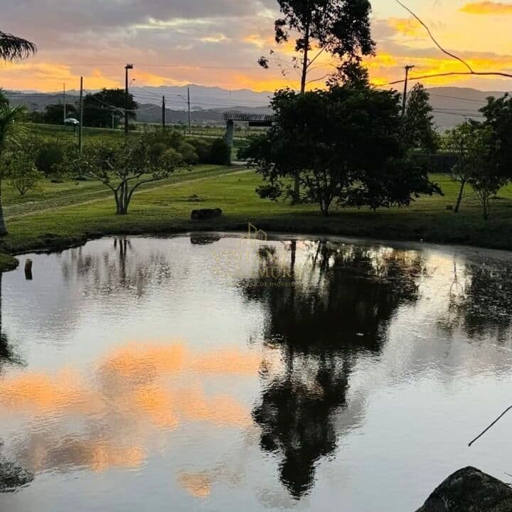 Fazenda/Sítios/Chácaras em Governador Celso Ramos - Centro