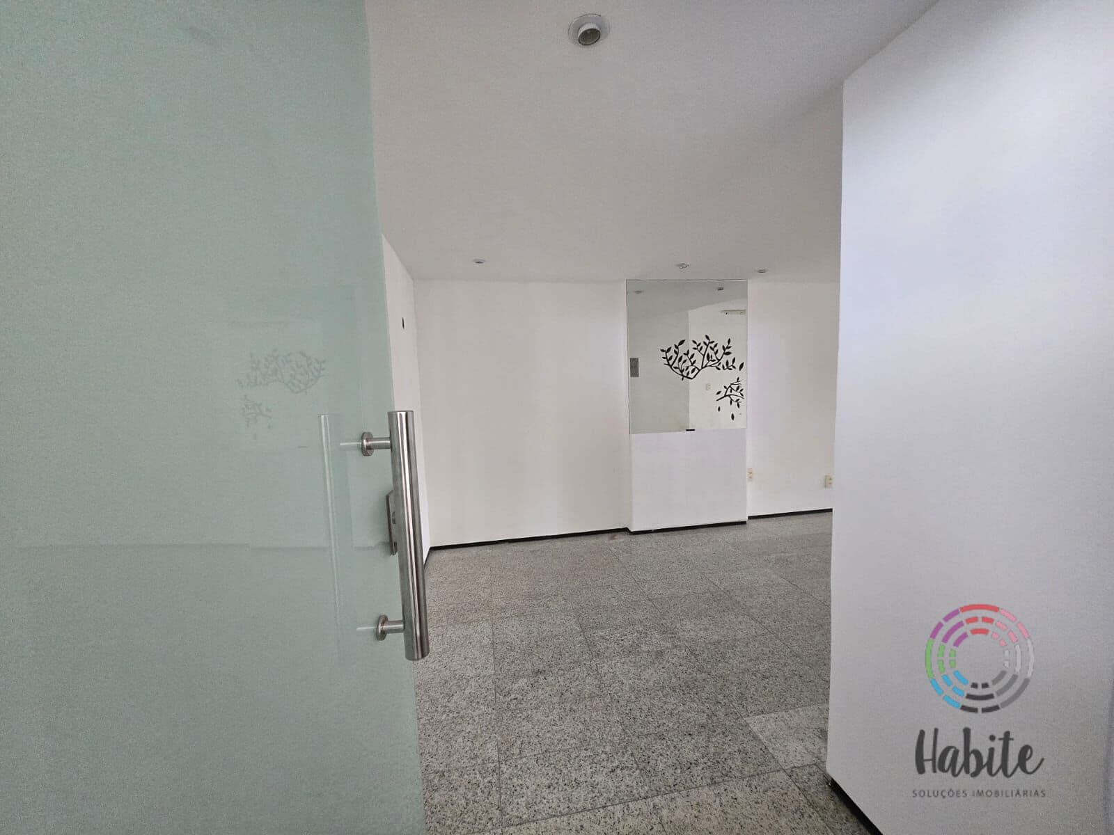 SALA COMERCIAL A VENDA