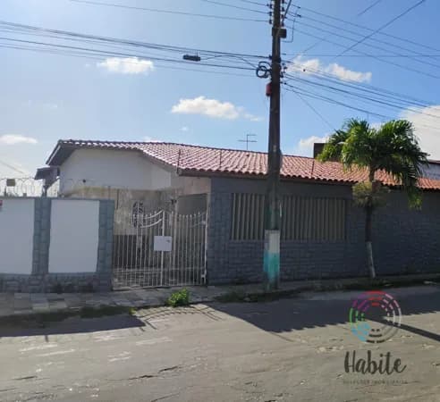 Casa em Fortaleza - Cidade dos Funcionários