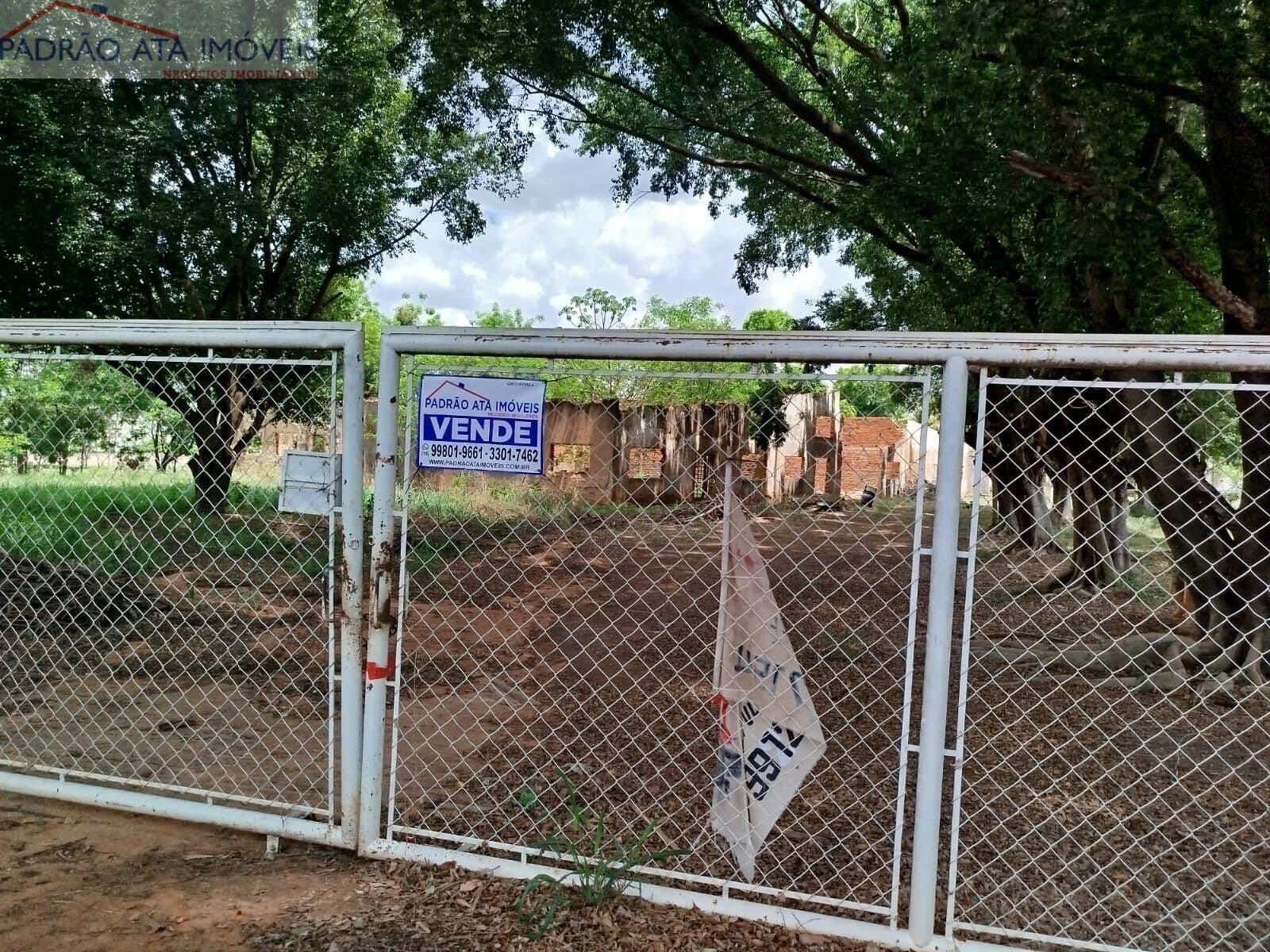 *** VENDE-SE CHÁCARA NO BAIRRO CHÁCARAS CALIFÓRNIA ***
