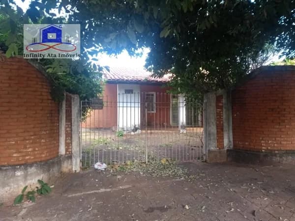 Casa Térrea para Venda em Centro Araçatuba-SP