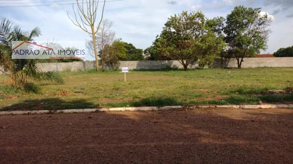 Terreno em Condomínio para Venda em Centro Santo Antônio do Aracanguá-SP