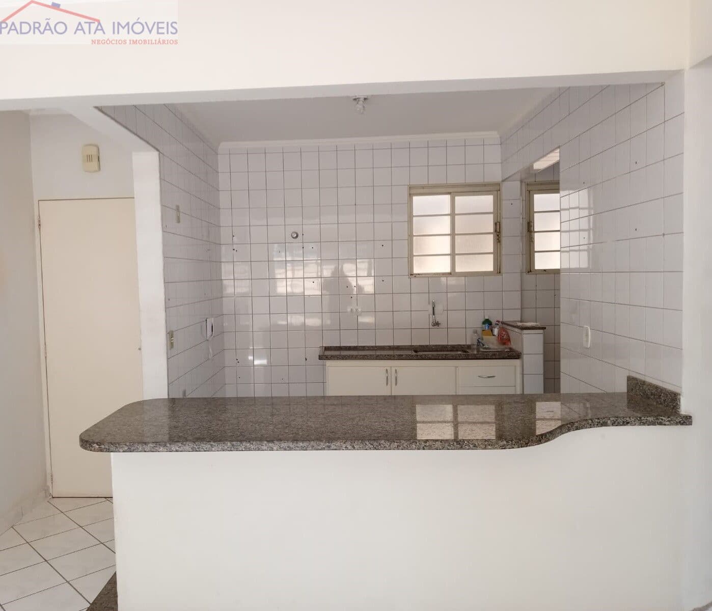 *** VENDE-SE APARTAMENTO NO CONDOMÍNIO EUROPA ***Apartamento Térreo