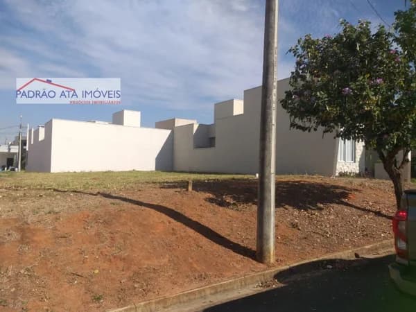 Terreno em Condomínio para Venda em Aeroporto Araçatuba-SP