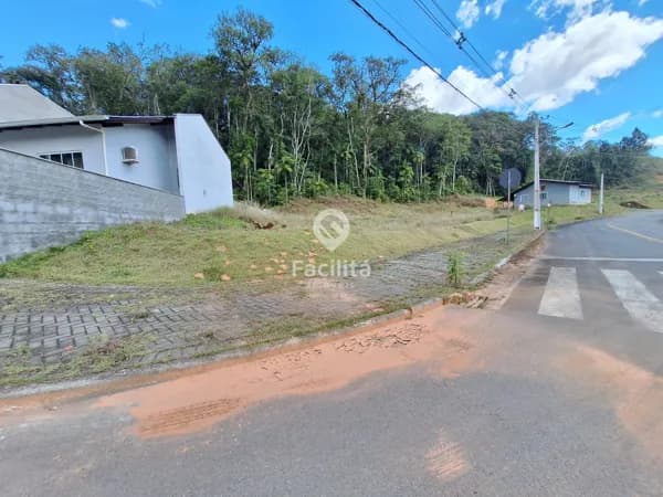 TERRENO COM FRENTE DE 21,00M² - PRONTO PARA CONSTRUIR - 🚨 ANALISA PERMUTA🚨