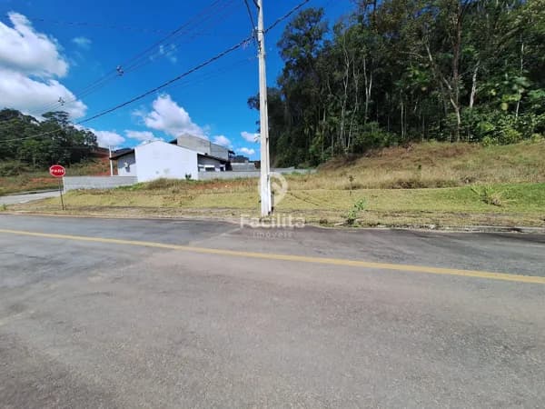TERRENO COM FRENTE DE 21,00M² - PRONTO PARA CONSTRUIR - 🚨 ANALISA PERMUTA🚨
