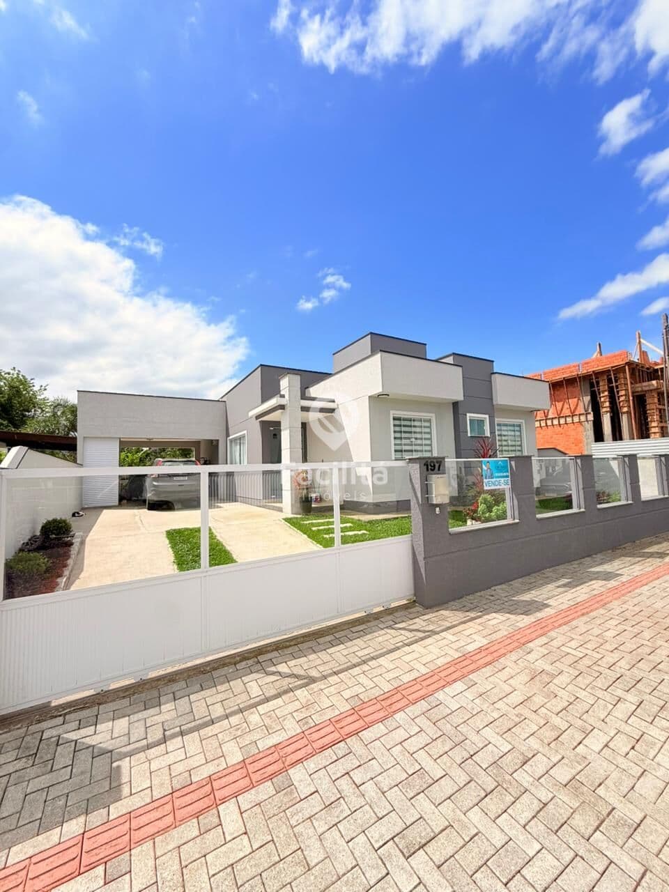 Casa em Timbó - Capitais