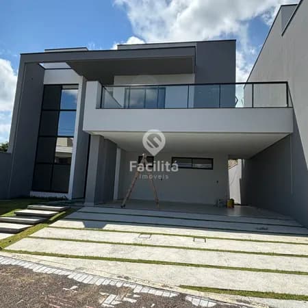 Sobrado alto padrão no bairro das Capitais em Timbó