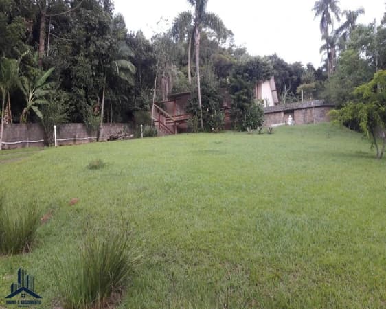 Fazenda/Sítios/Chácaras em Cotia - Jardim Santa Paula