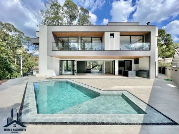 Casa Alto Padrão no Condomínio São Paulo II - Zero Km, 4 suítes, mobiliada e decorada!