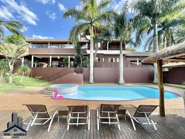 Casa Alto Padrão para locação na Fazendinha - 5 suites, ap. hóspedes, maravilhoso lazer!