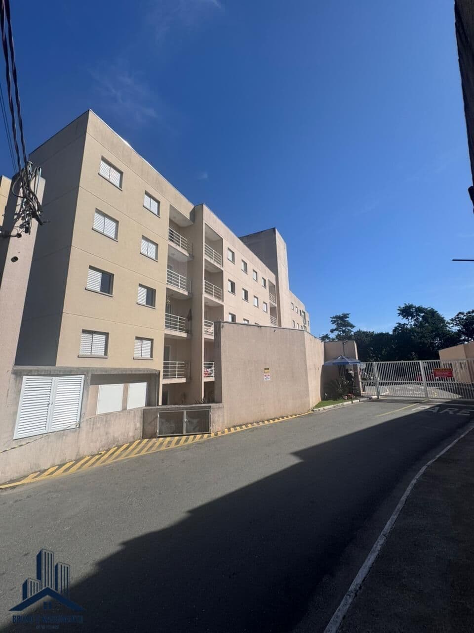 Apartamento à venda em Cotia/SP no Jardim Barro Branco no condomínio Astoria Residende III com 50m²