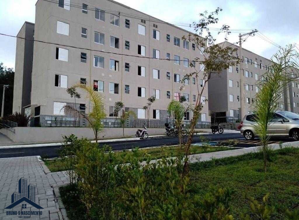 Apartamento com 50m² recém reformado, em condomínio seguro e super tranquilo.