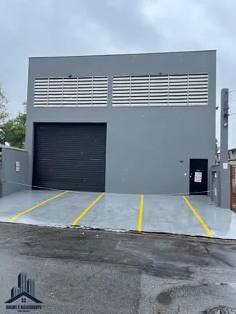 Galpão para Locação - Zoneamento Misto, Pé Direito Alto, Trifásico e Acesso Estratégico ao Rodoane 288m²!