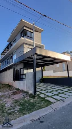 Casa linda à venda em Cotia/SP no Condomínio Terra Nobre 148m², totalmente mobiliado, vai de porteira fechada
