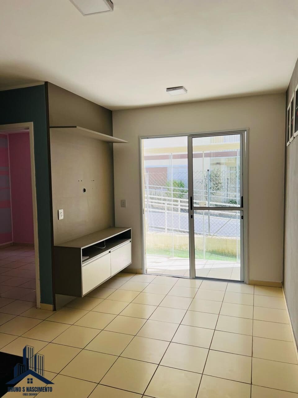 Apartamento Garden térreo à venda em Cotia/SP no Jardim Santana no Residencial Arena com 65m²