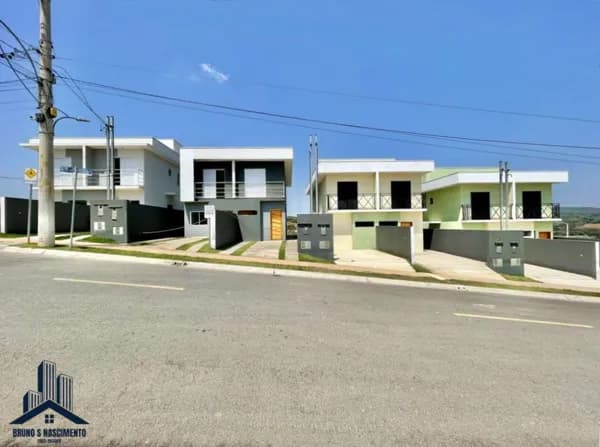 Casa à venda em Cotia/SP no Florada Raízes - 8 Sobrados NOVOS (Zero Km), semi geminados - 3 dormitórios (Km 45 Raposo Tavares)