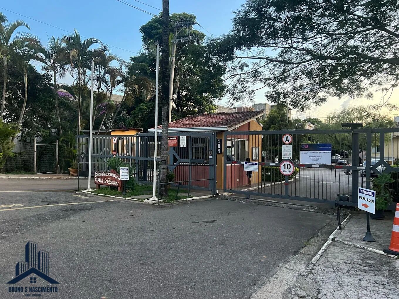 Casa á venda em Cotia/SP no Jardim Guerreiro (Granja Viana) no condomínio Vila de Espanha, 70m²