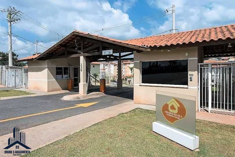 Casa à Venda em Cotia/SP no Jardim Petrópolis, no Condomínio Bosques da Vila 75m²