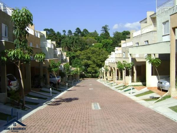 Casa à venda em Cotia/SP na Granja Viana no Condomínio Boulevard Granja Vianna