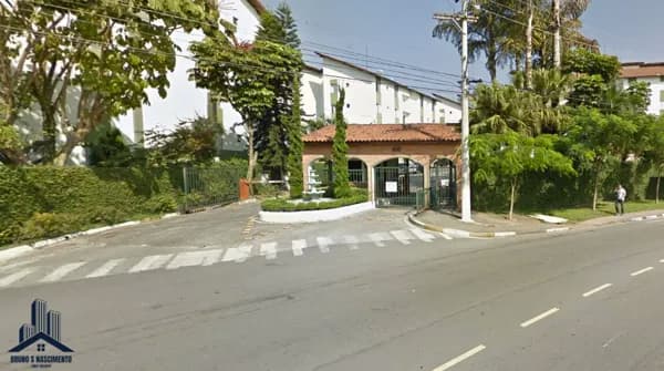 Apartamento para locação no 2º andar em Cotia/SP na Granja Viana no Condomínio Residencial Altos da Raposo 70m²
