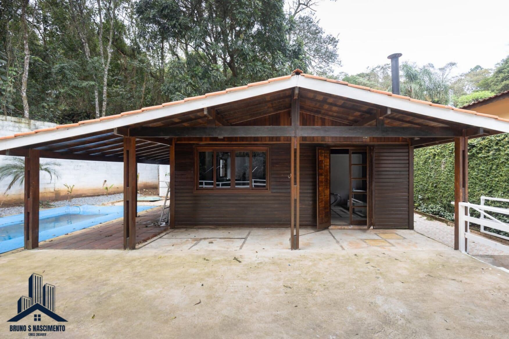 Casa Térrea a venda em Cotia/SP, no Condomínio Granja Carneiro Viana, 3 dormts - 1 sts