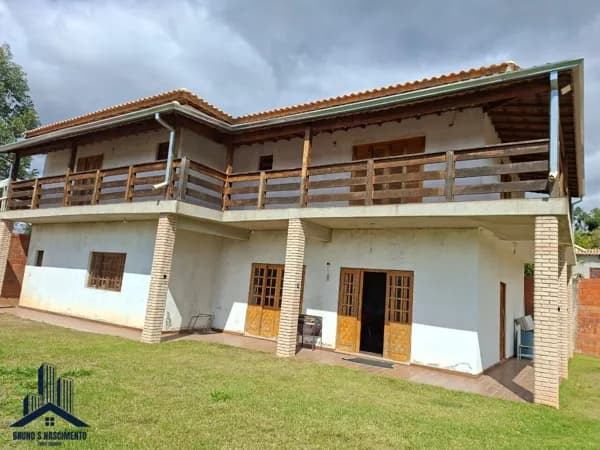Casa avarandada em Condomínio Fechado – Itu/SP