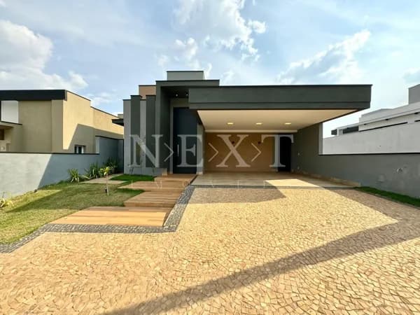 Casa à com 03 dormitórios, sendo uma suíte com closet no condomínio Engenho Velho em Nova Odessa. - SP
